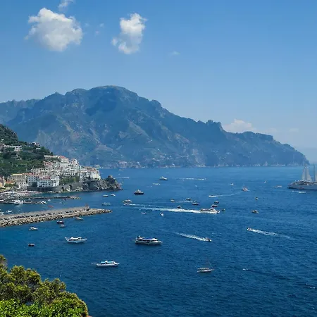 Gasthuis Fuoco D'amalfi Iazzetta 2*